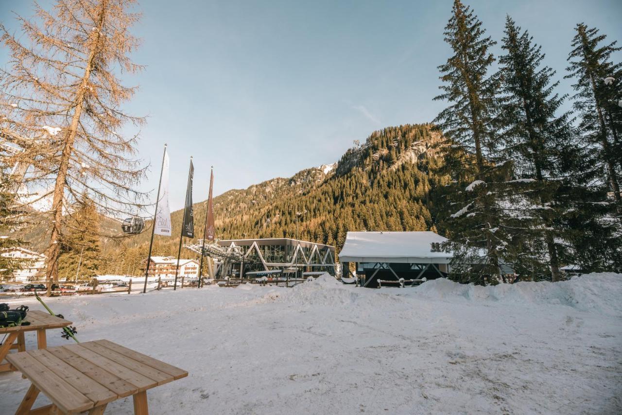 Chalet Queen Hotel Canazei Exterior photo