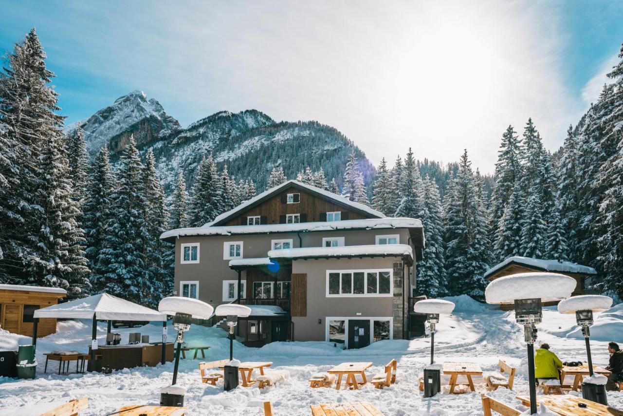 Chalet Queen Hotel Canazei Exterior photo