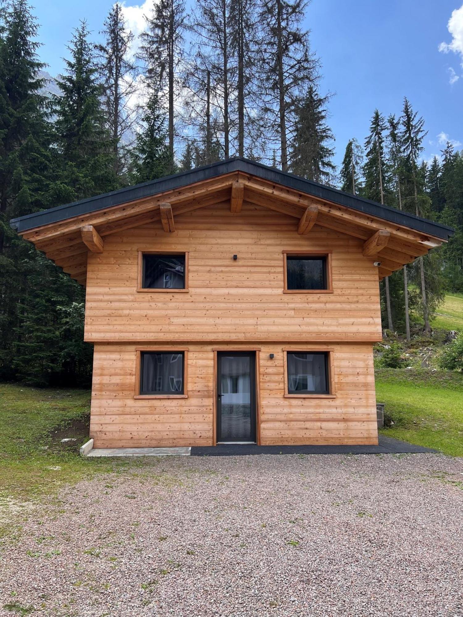 Chalet Queen Hotel Canazei Exterior photo